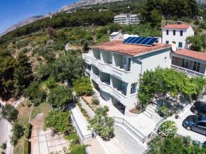  Guesthouse Dominović  Брела